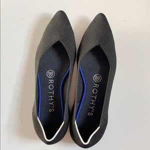 Rothy’s Black with White Halo